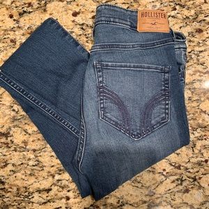 Hollister Distressed High Rise Jeans in Medium
